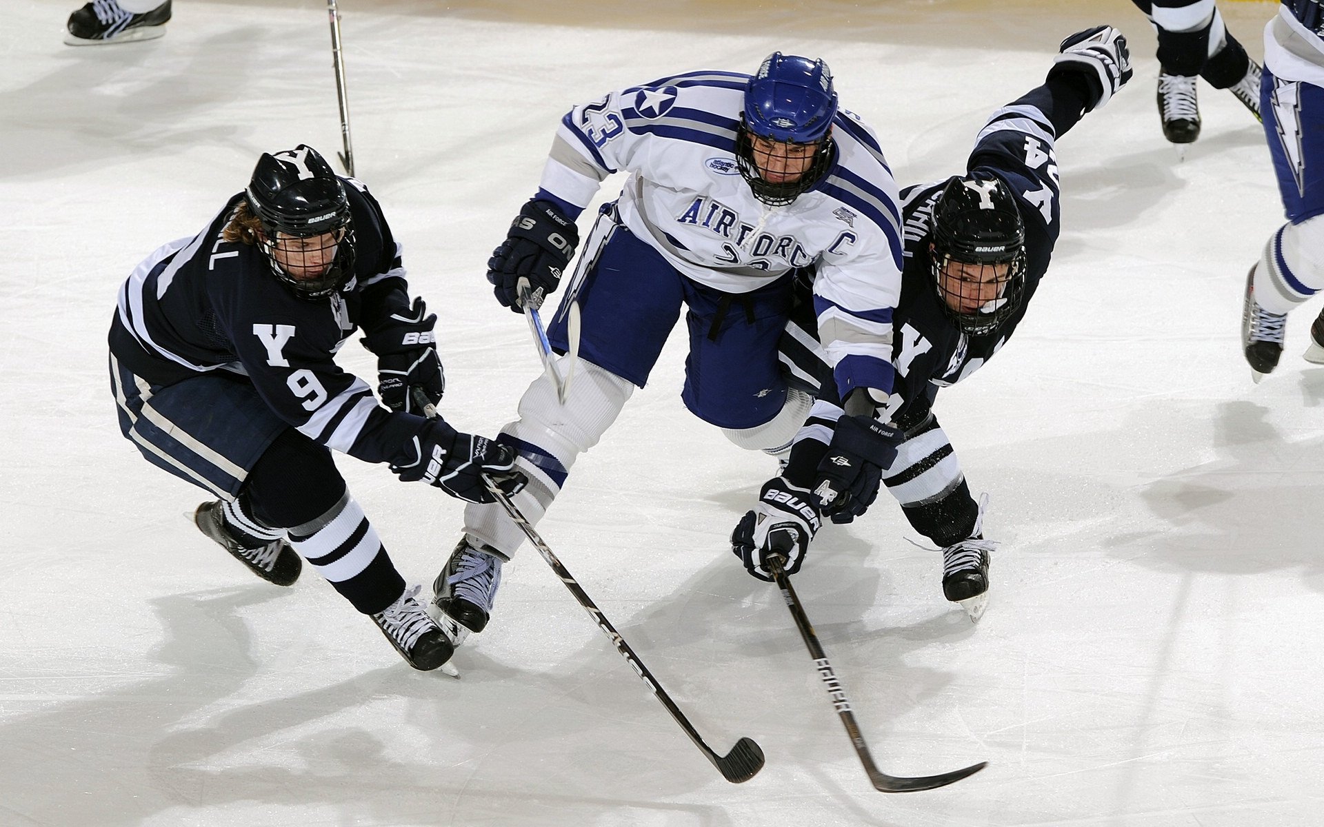 混合泳新星闪耀全国锦标赛，破纪录表现引爆泳坛